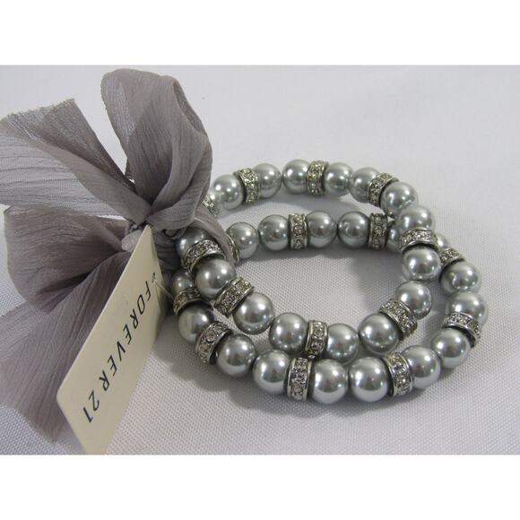 Forever 21 Gray Faux Pearl Rhinestone Station Wrist Bracelet Set 6" Whimsical - Picture 2 of 5